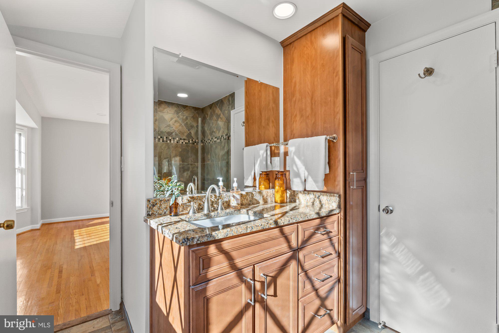 7203 PARK TERRACE DRIVE