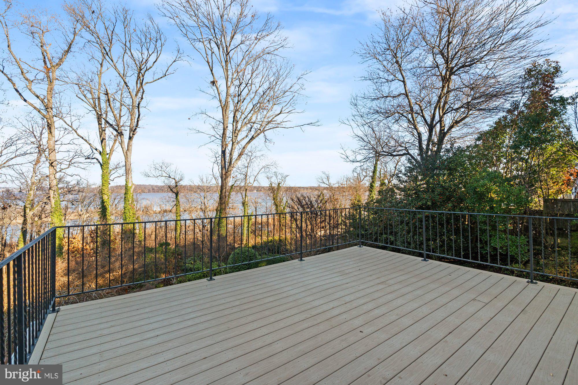 7203 PARK TERRACE DRIVE