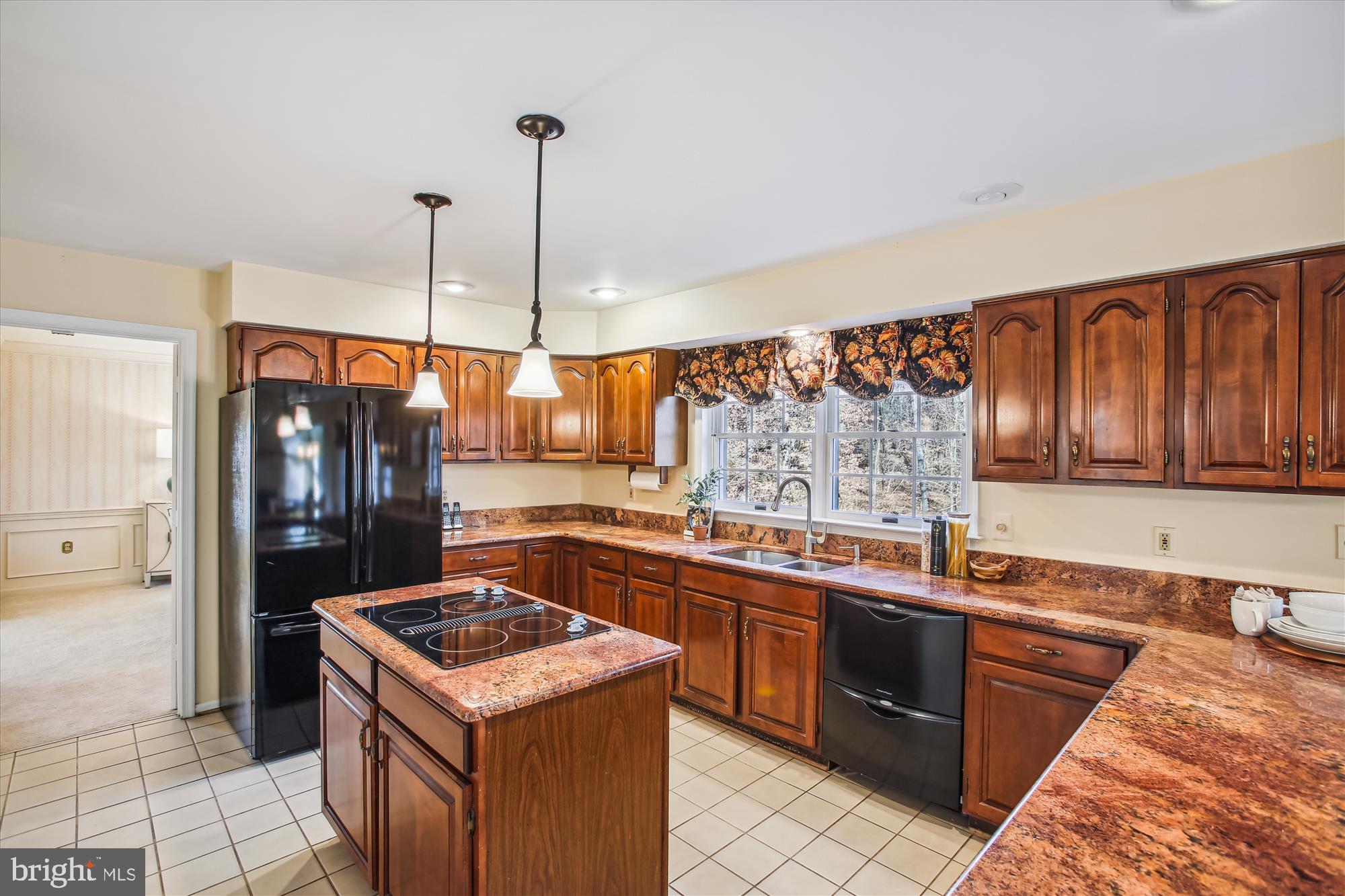 7816 VALLEYFIELD DRIVE