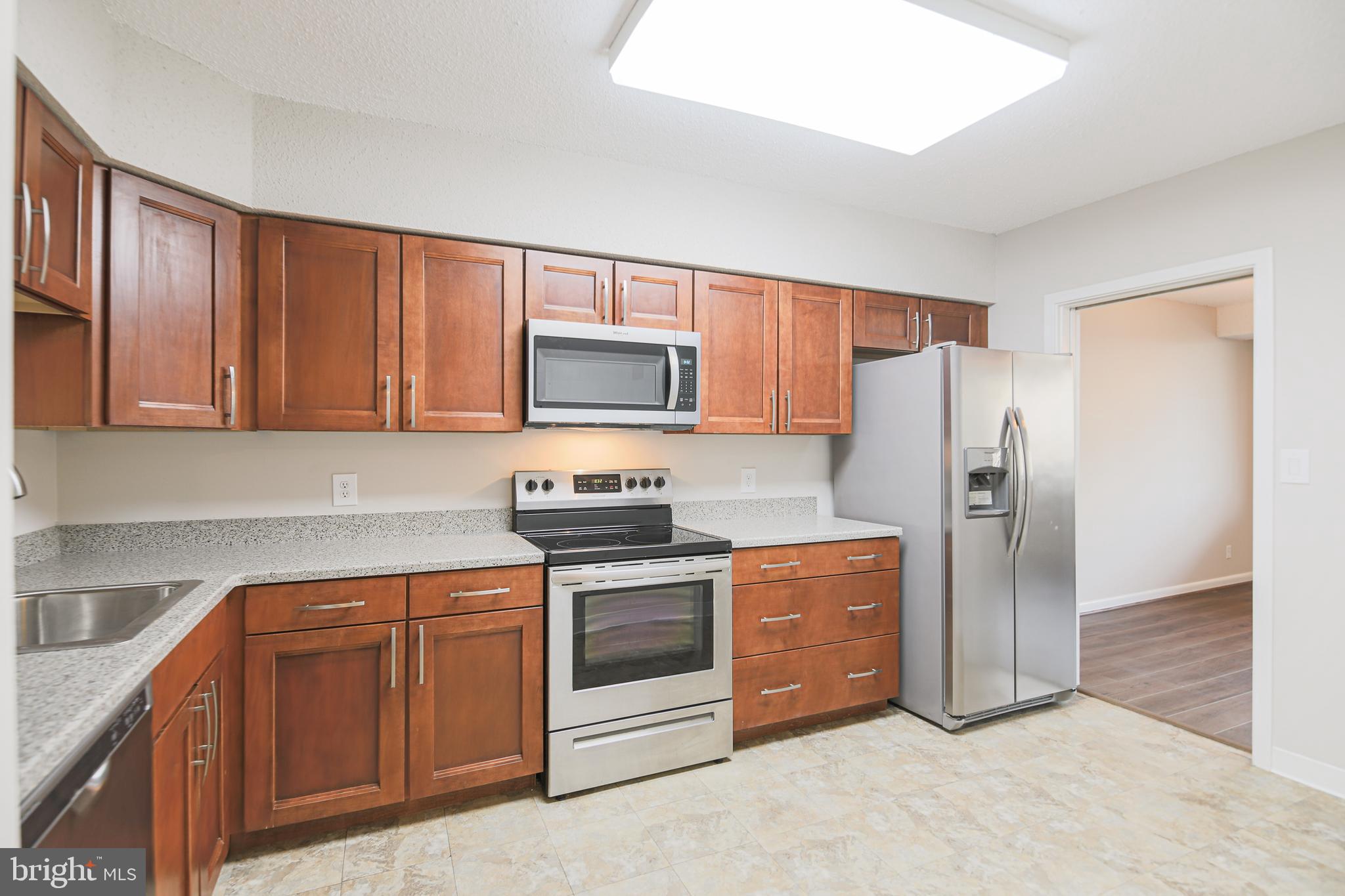5501 SEMINARY ROAD 1914S