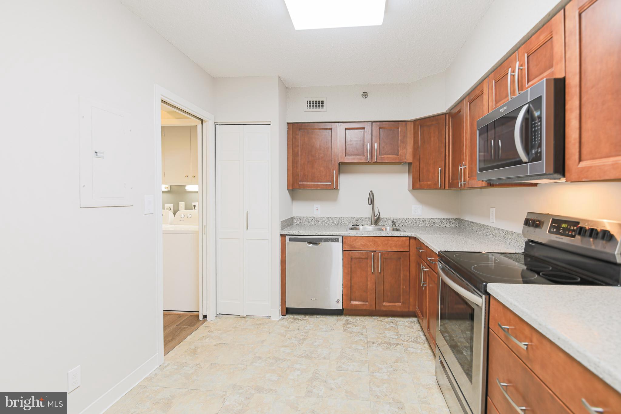 5501 SEMINARY ROAD 1914S