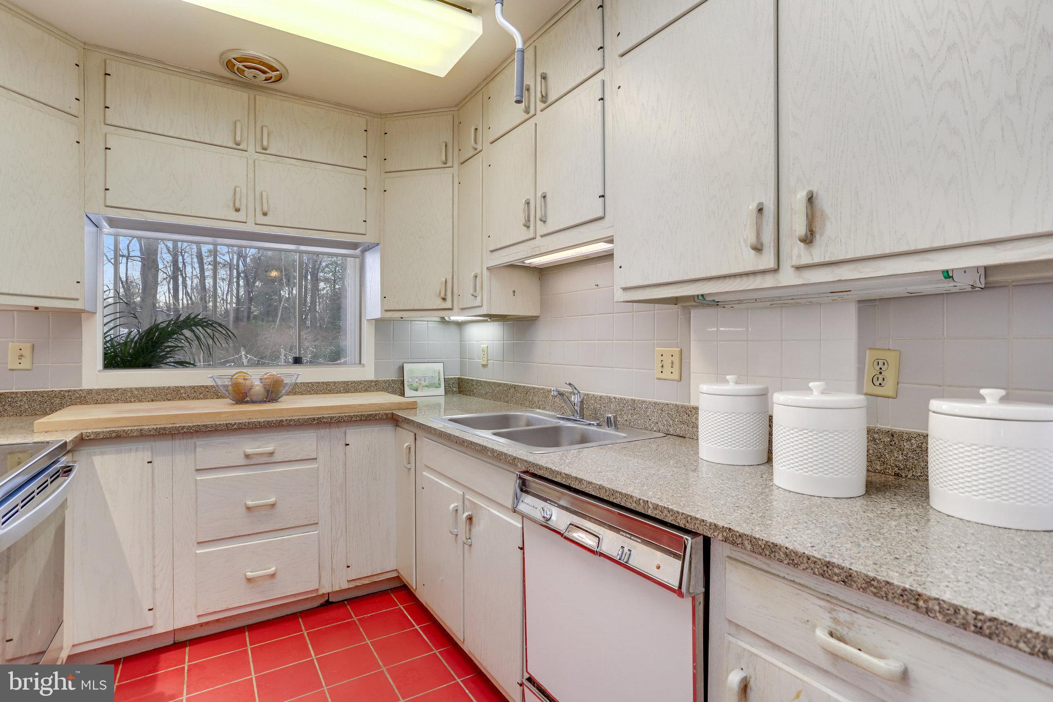 2407 NORDOK PLACE