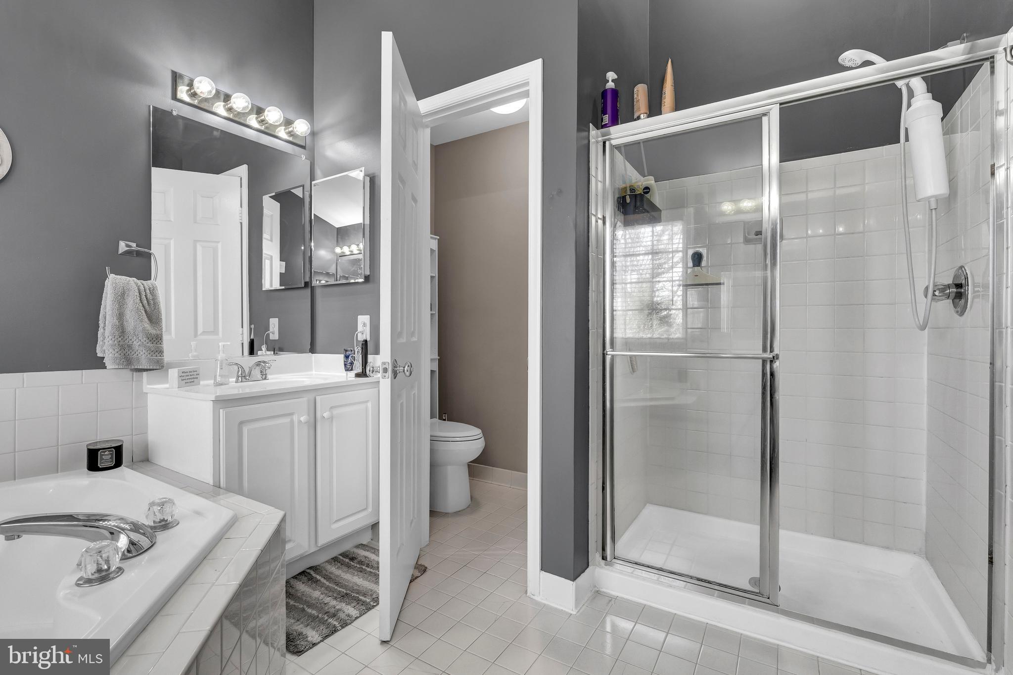 5404 CHIEFTAIN CIRCLE