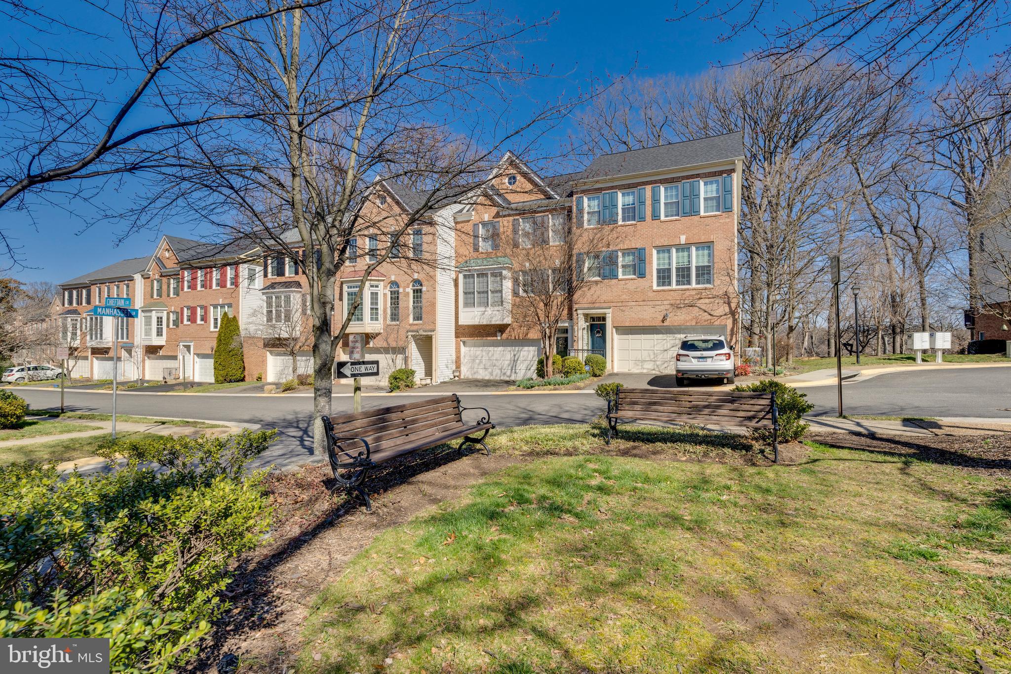 5404 CHIEFTAIN CIRCLE