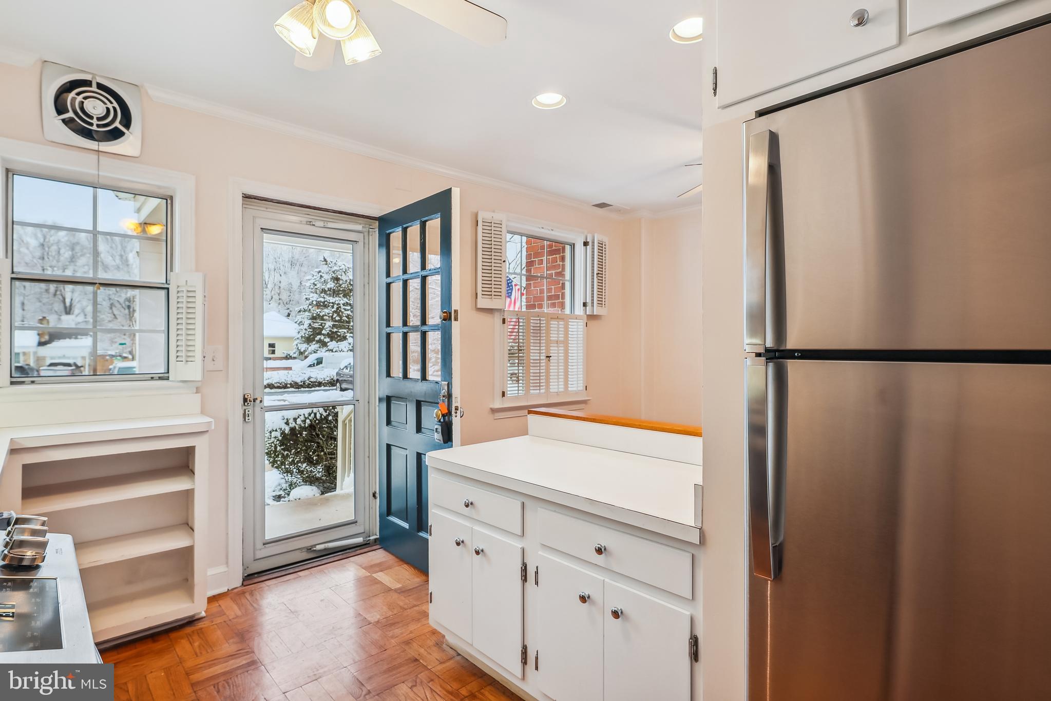 6516 10TH STREET 6516