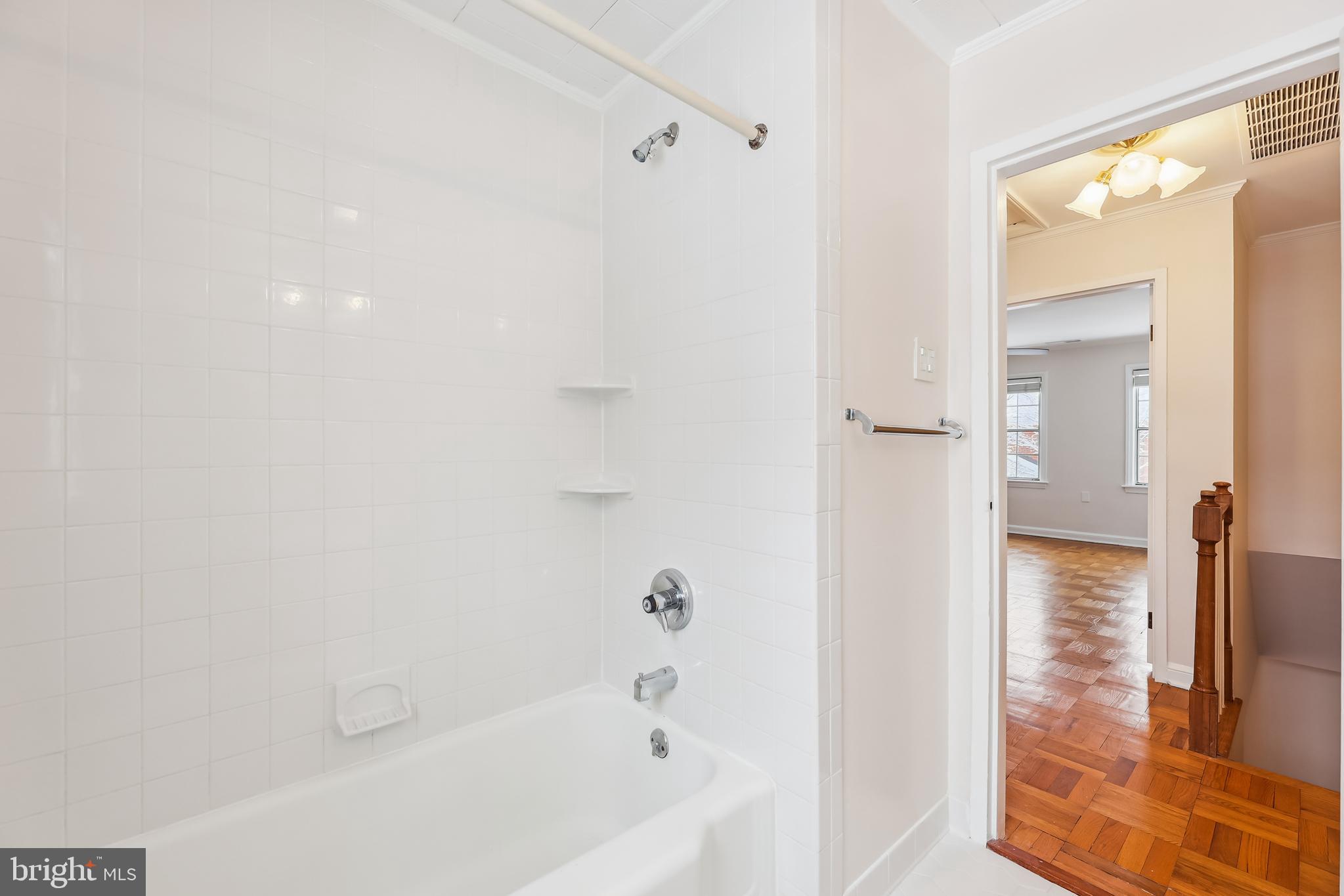 6516 10TH STREET 6516