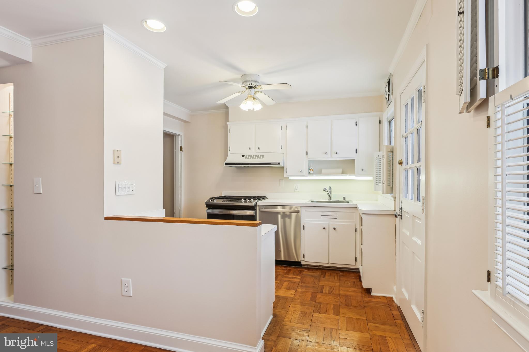 6516 10TH STREET 6516