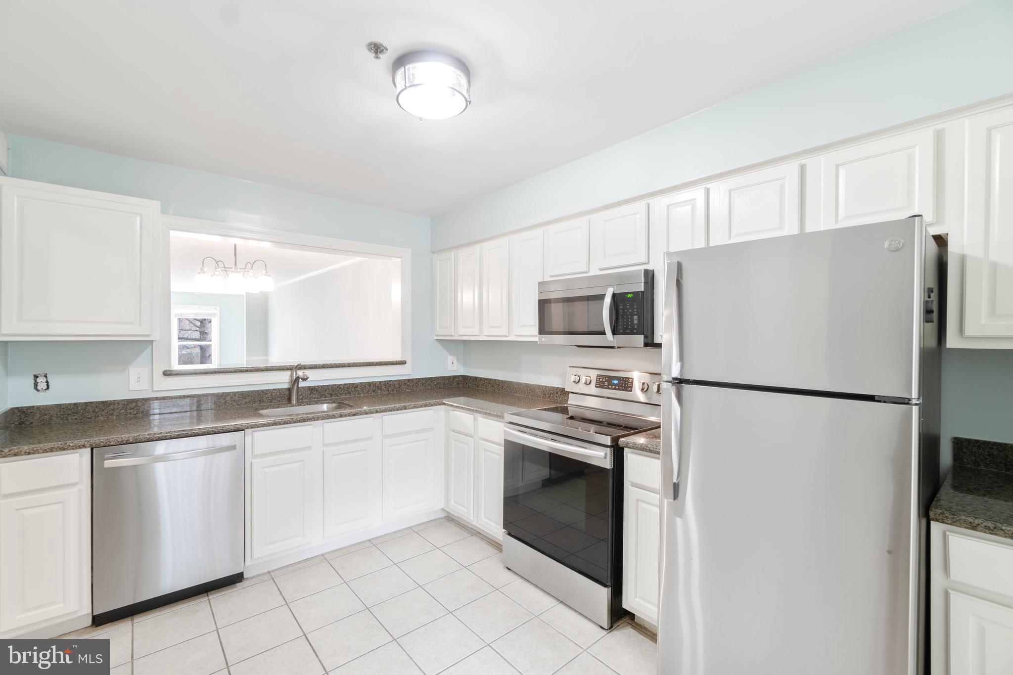 10248 APPALACHIAN CIRCLE 1-B2