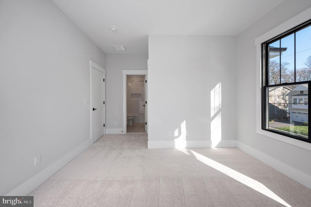 304 BRANCH ROAD SE