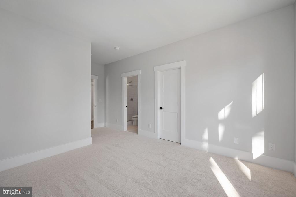 304 BRANCH ROAD SE