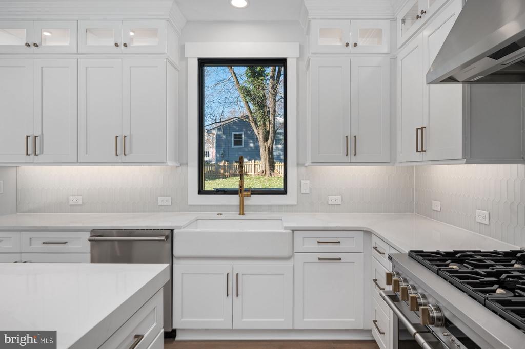 304 BRANCH ROAD SE