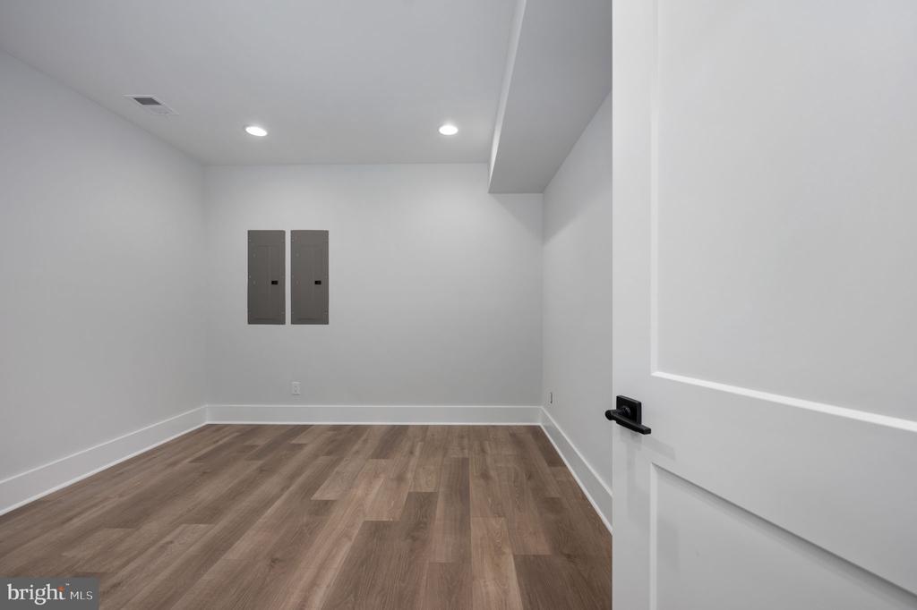 304 BRANCH ROAD SE