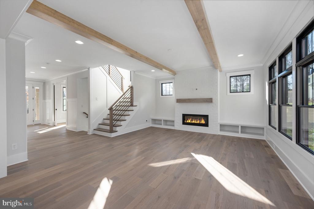 304 BRANCH ROAD SE