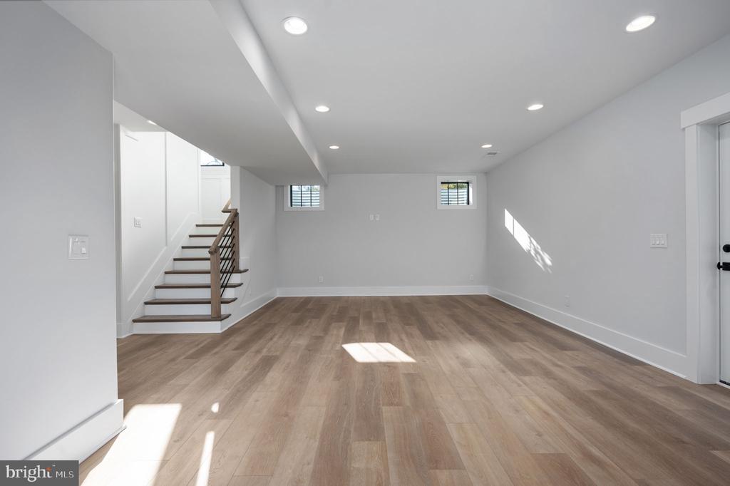 304 BRANCH ROAD SE