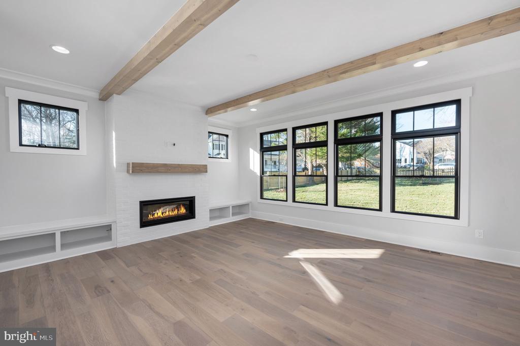 304 BRANCH ROAD SE