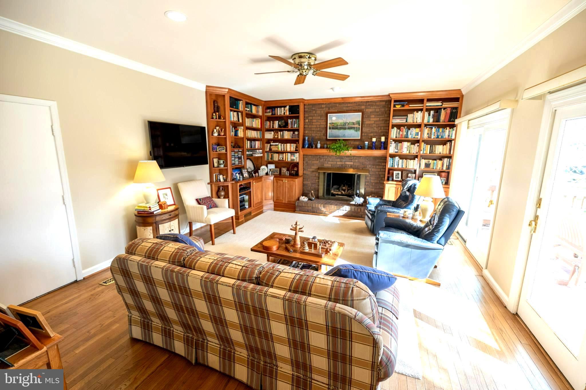 9089 WEXFORD DRIVE