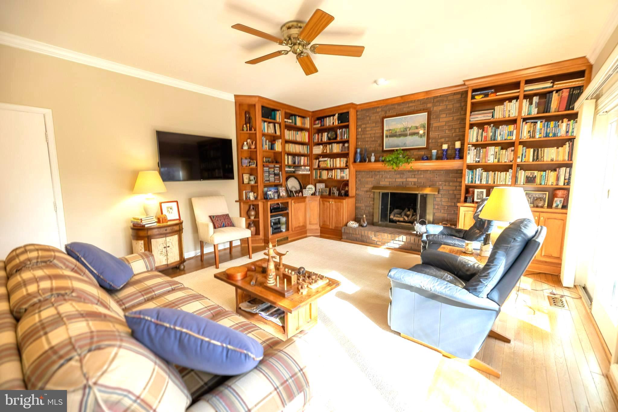 9089 WEXFORD DRIVE