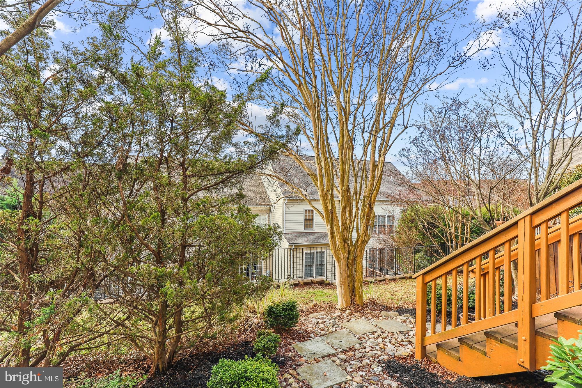 6271 KINGFISHER LANE