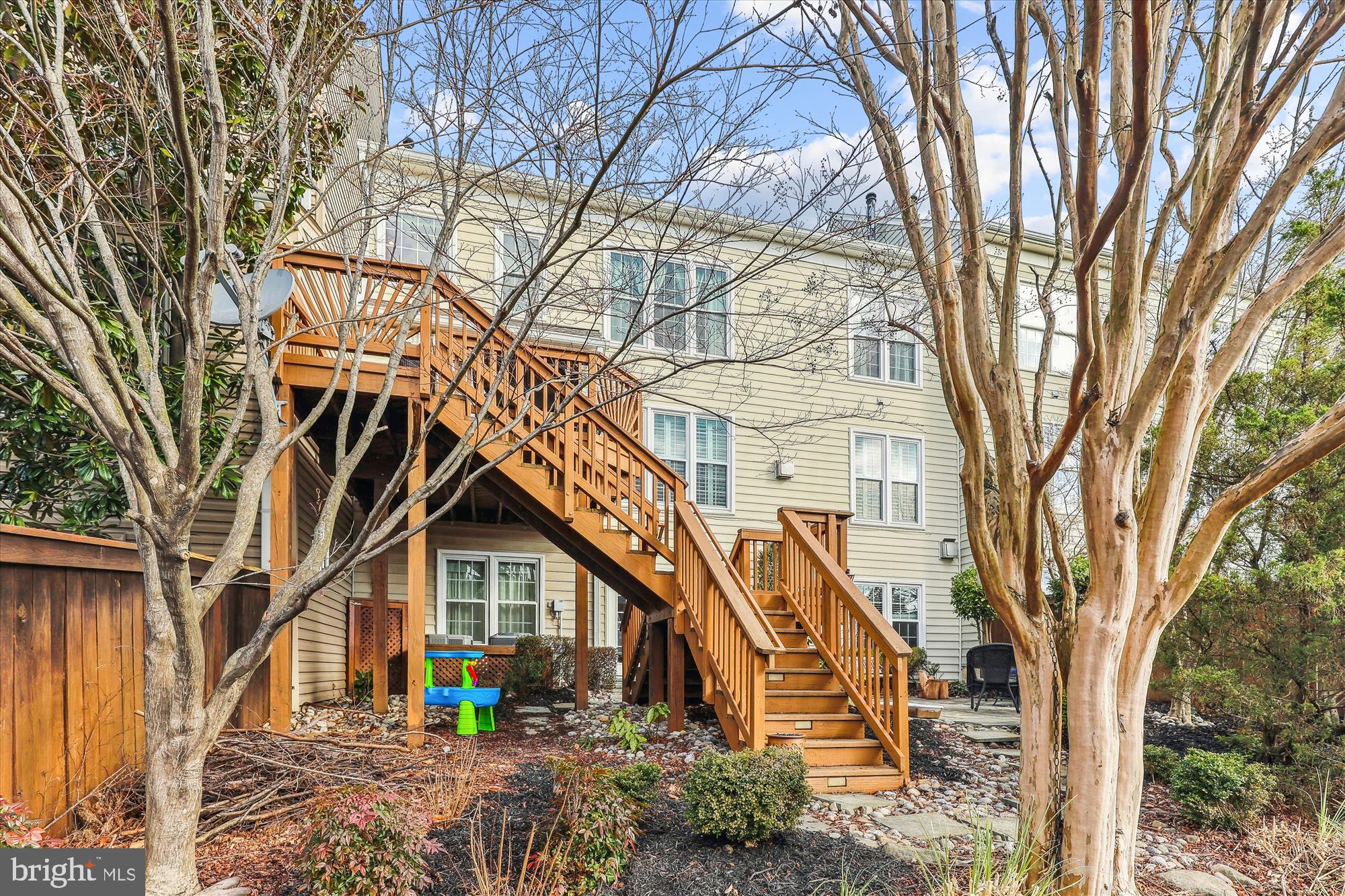 6271 KINGFISHER LANE