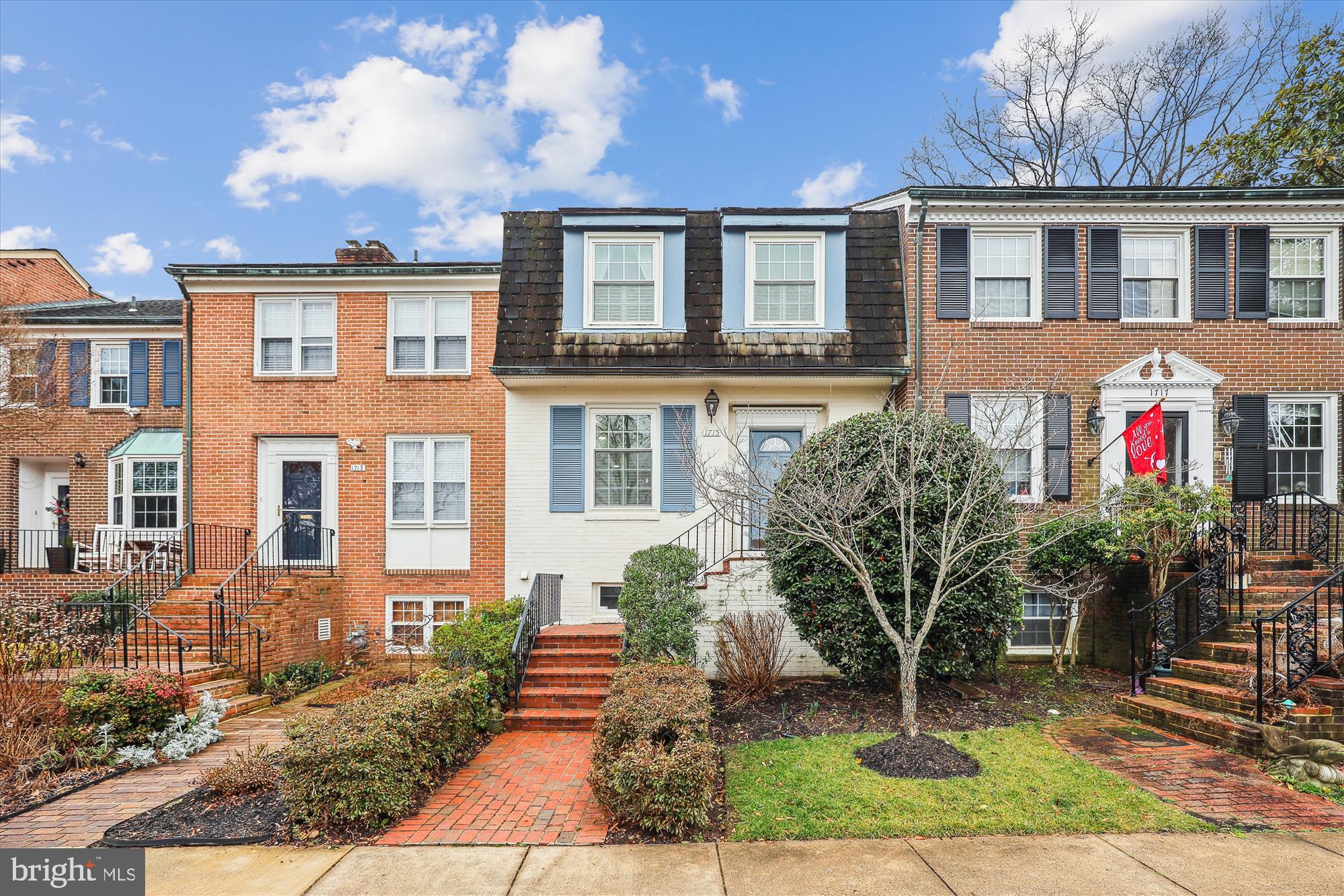 1715 BELLE HAVEN ROAD