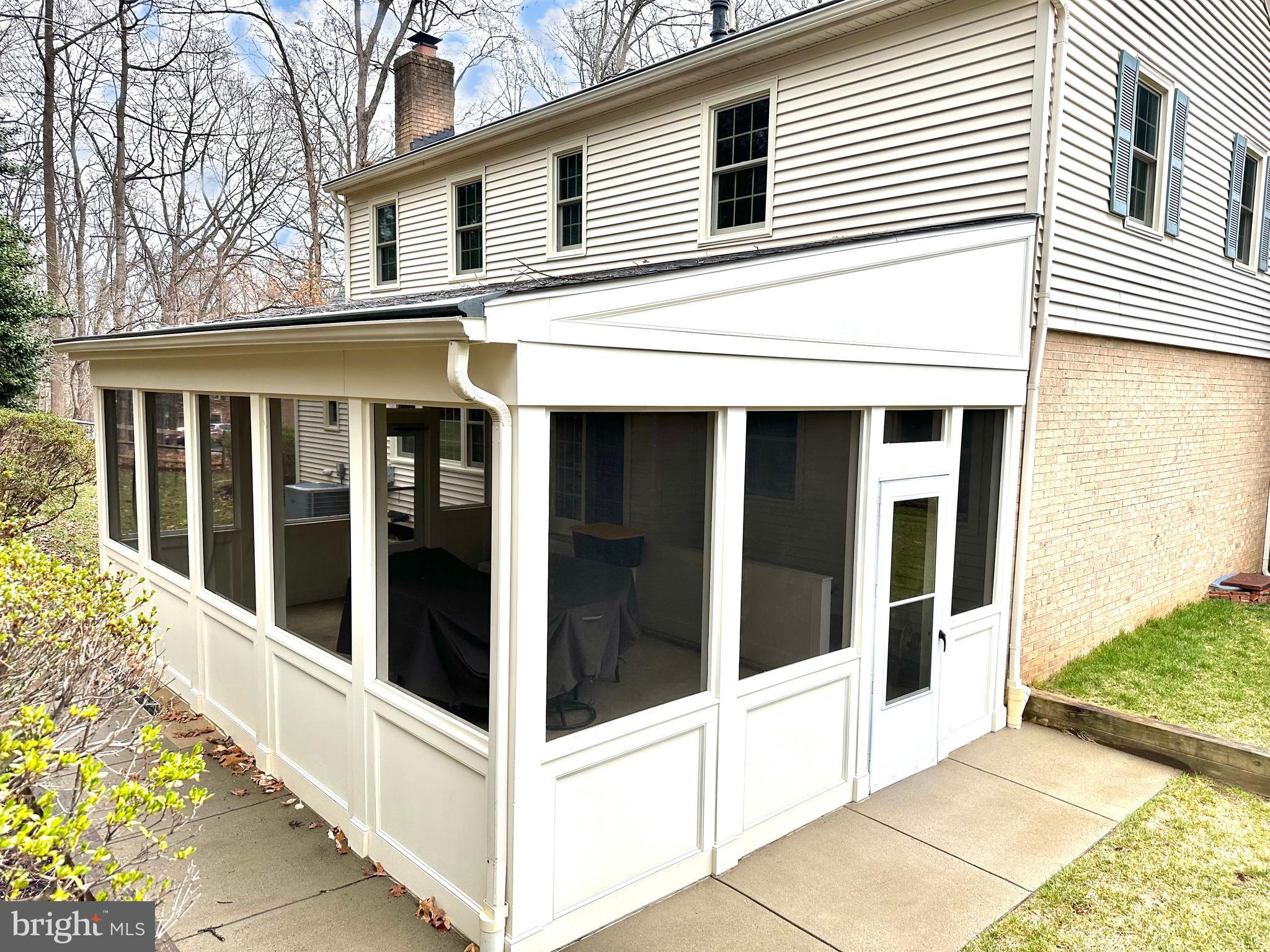 4702 BRIAR PATCH LANE