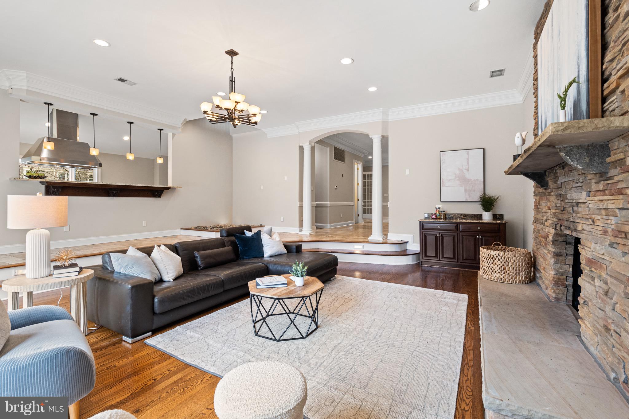 1500 COLLINGWOOD ROAD