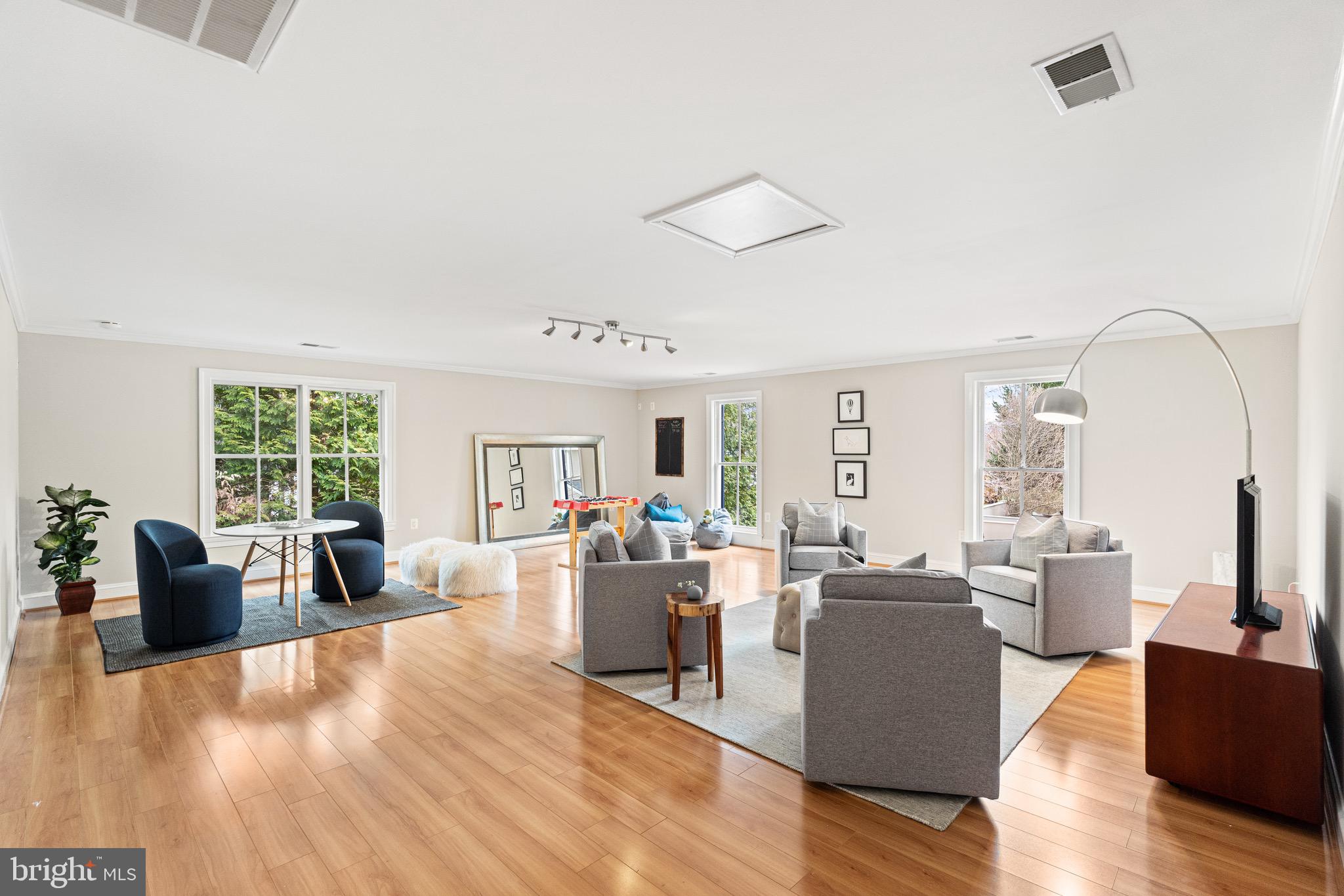 1500 COLLINGWOOD ROAD