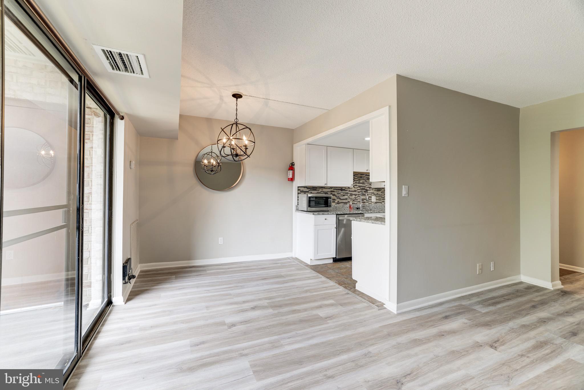 2242 CASTLE ROCK SQUARE 11C