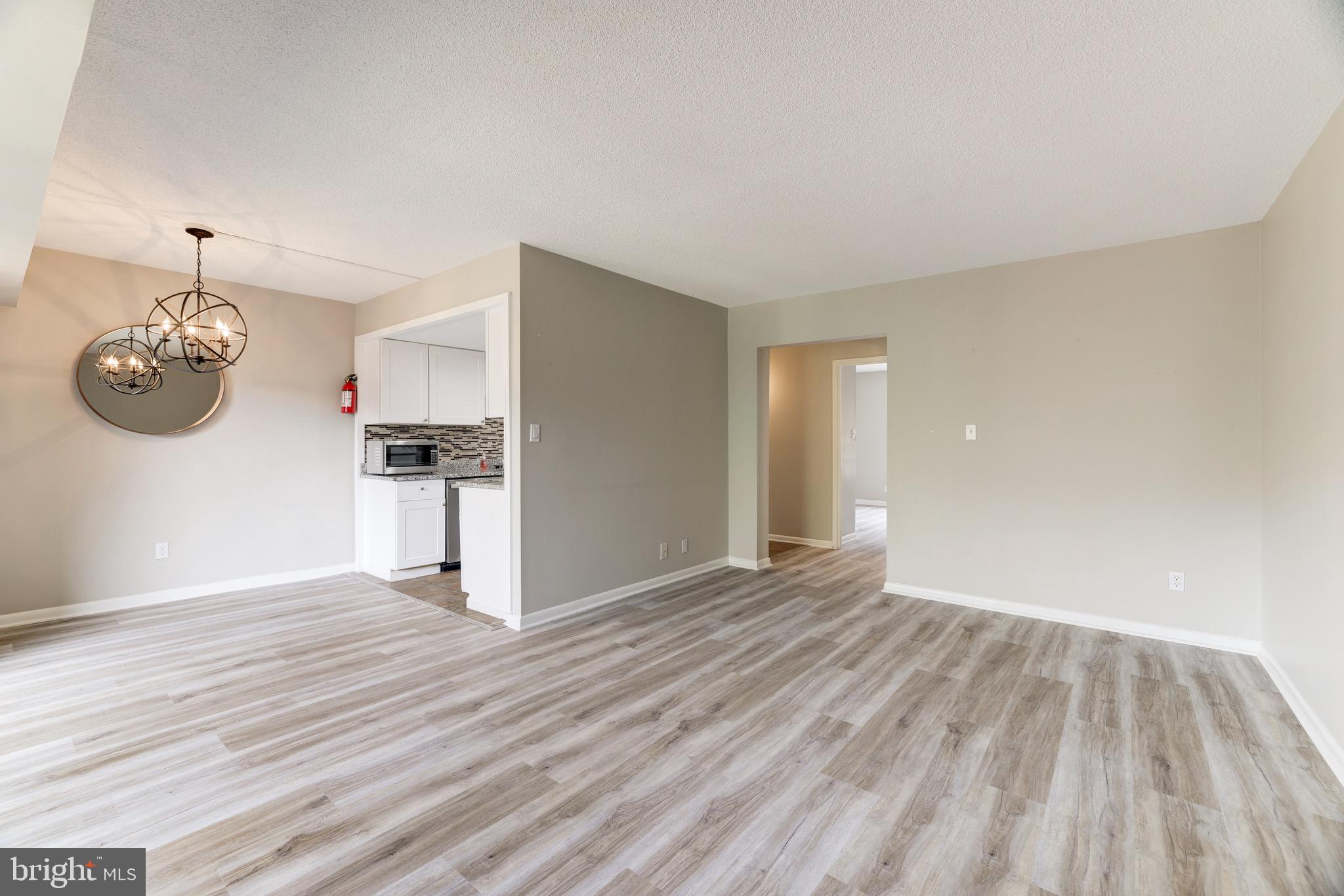 2242 CASTLE ROCK SQUARE 11C