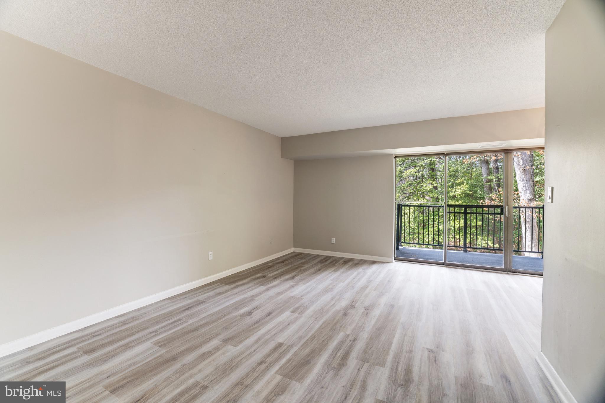 2242 CASTLE ROCK SQUARE 11C