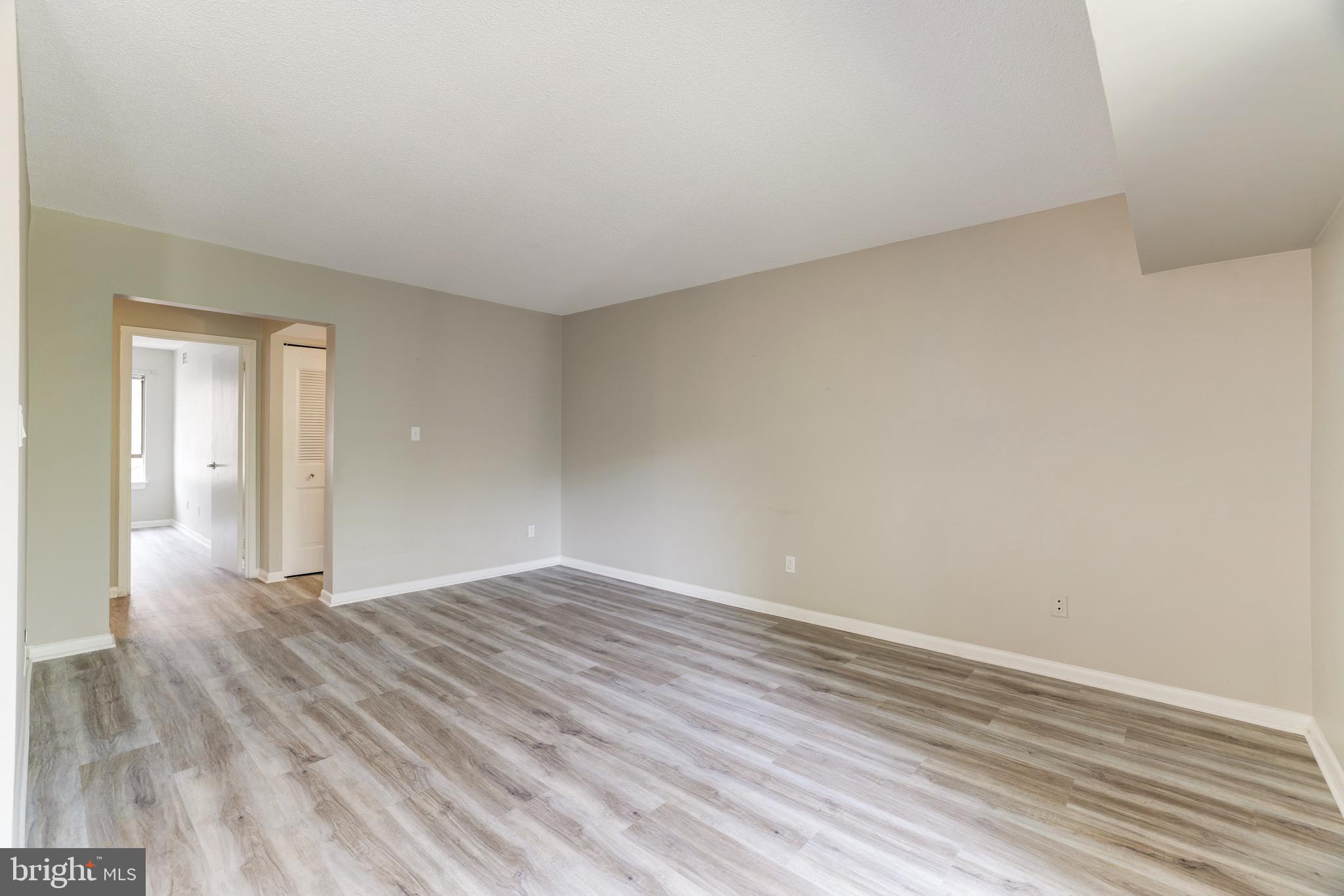 2242 CASTLE ROCK SQUARE 11C