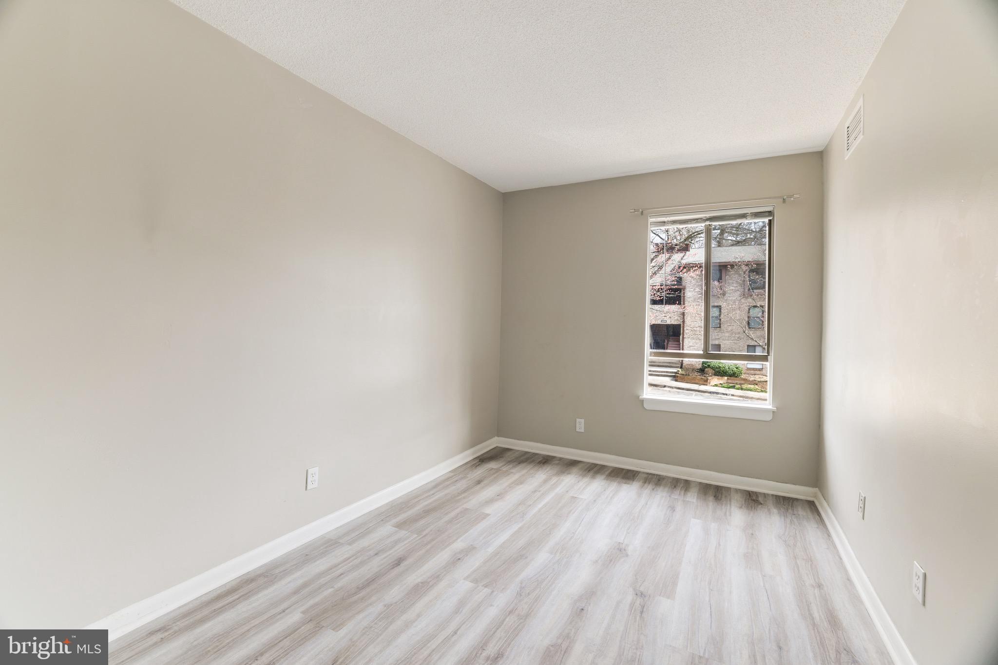 2242 CASTLE ROCK SQUARE 11C