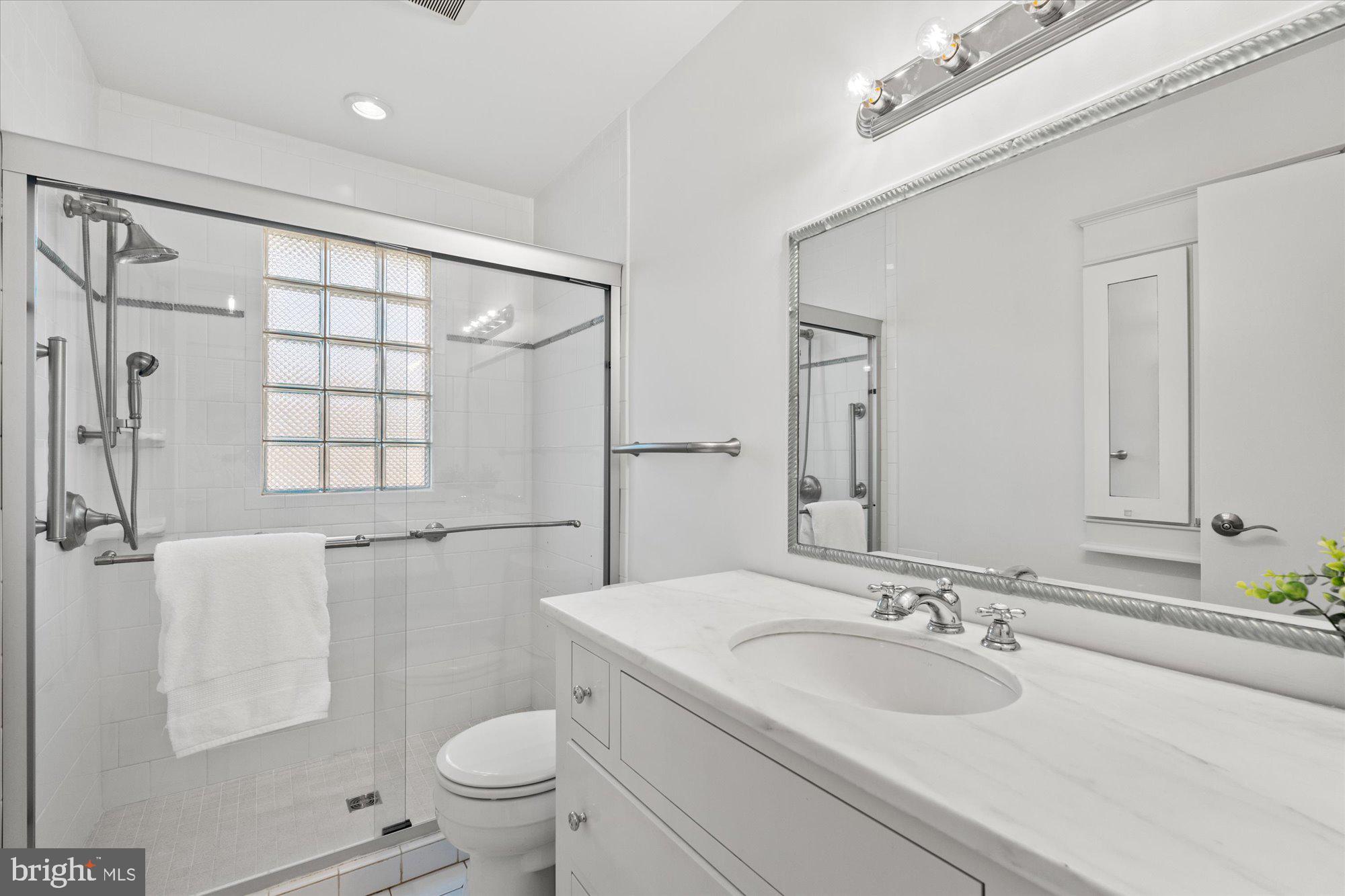 2312 WILLIAM AND MARY DRIVE