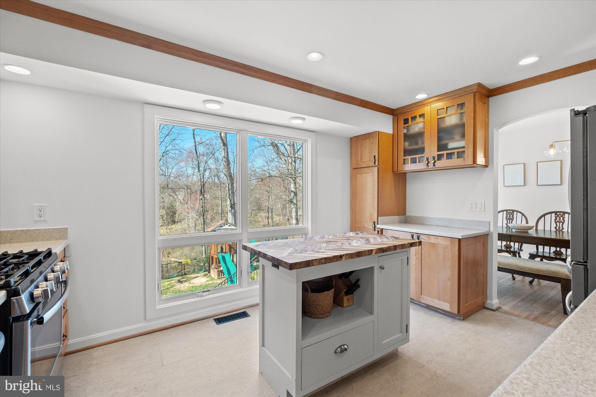 2312 WILLIAM AND MARY DRIVE