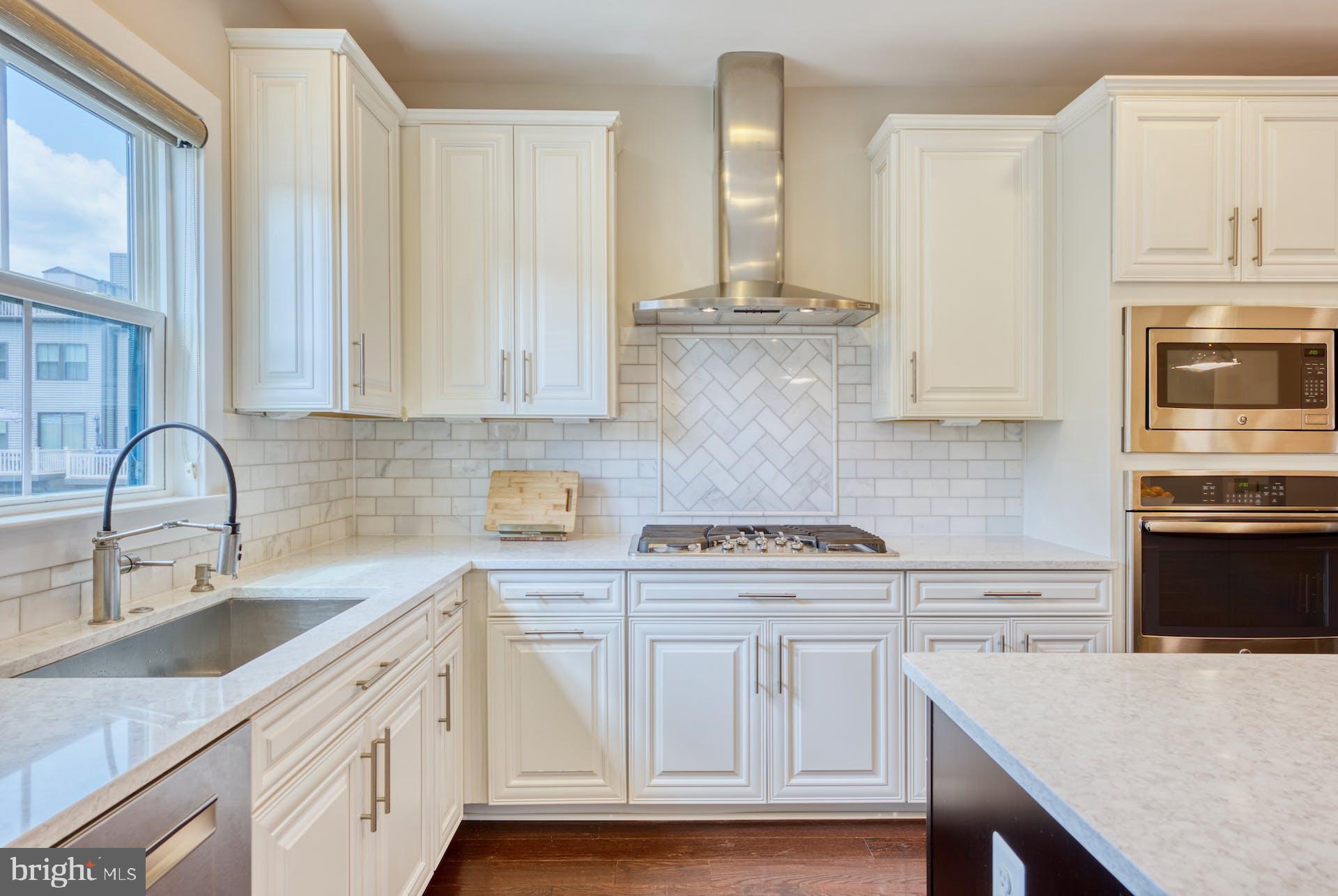 3163 VIRGINIA BLUEBELL COURT