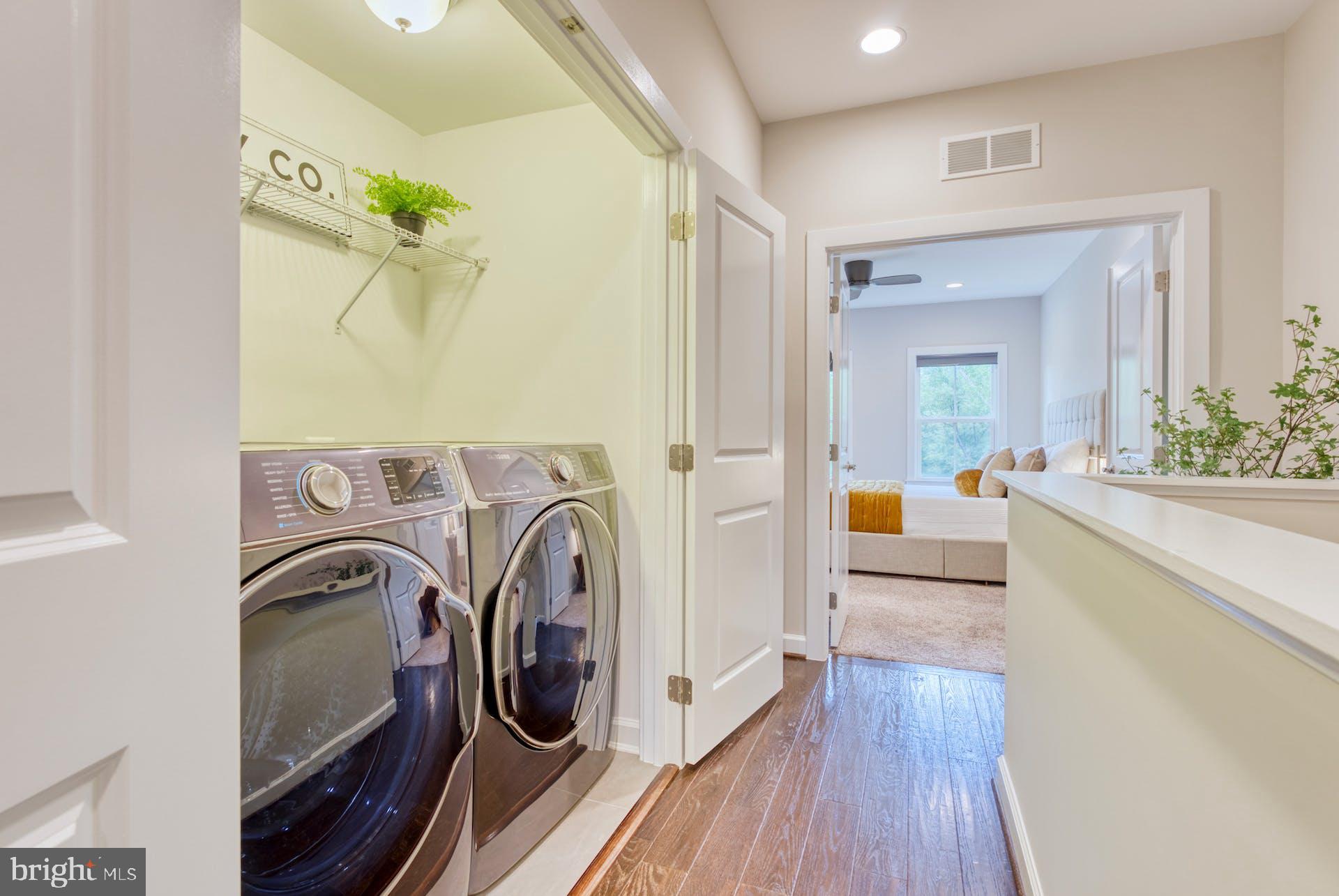 3163 VIRGINIA BLUEBELL COURT