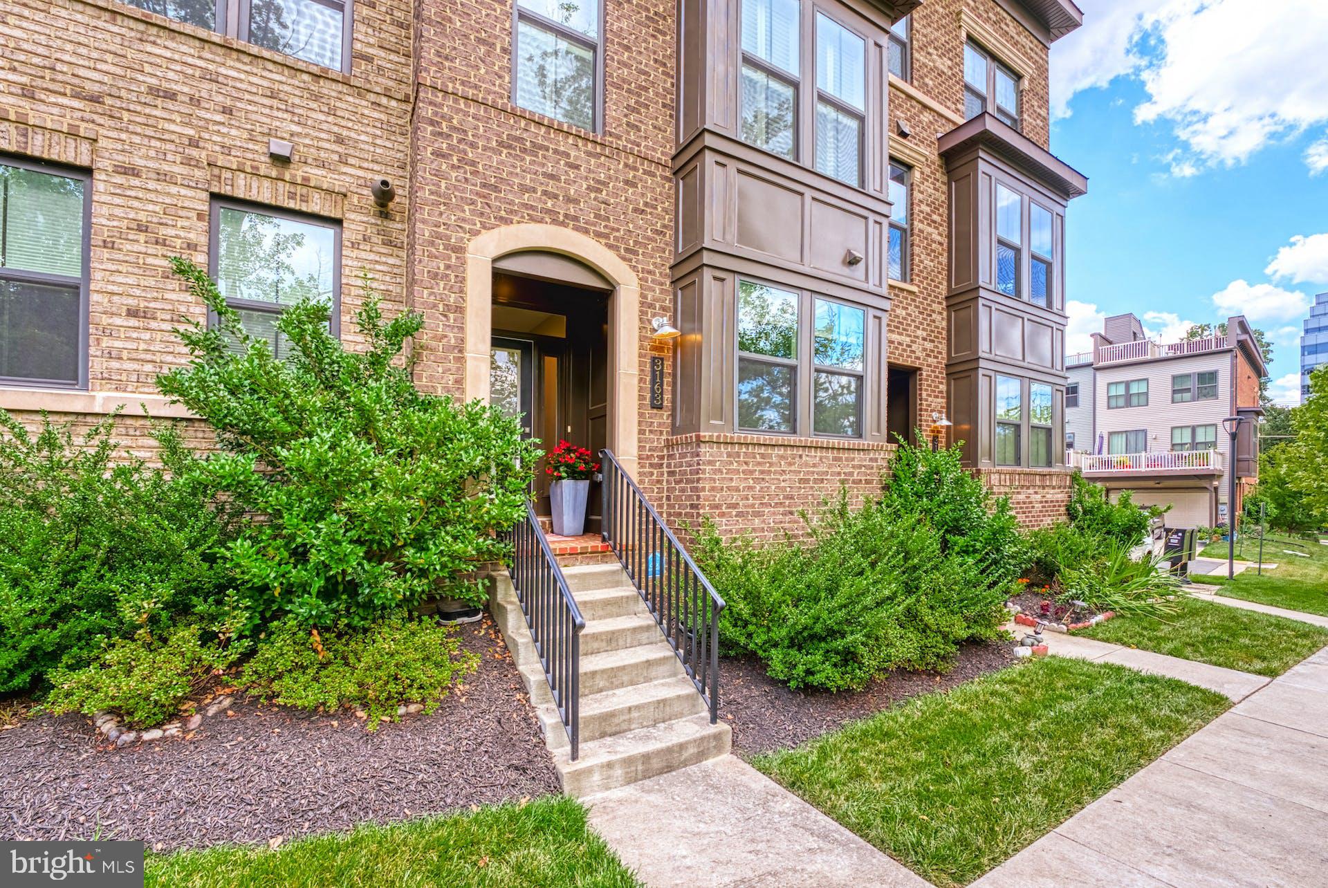 3163 VIRGINIA BLUEBELL COURT