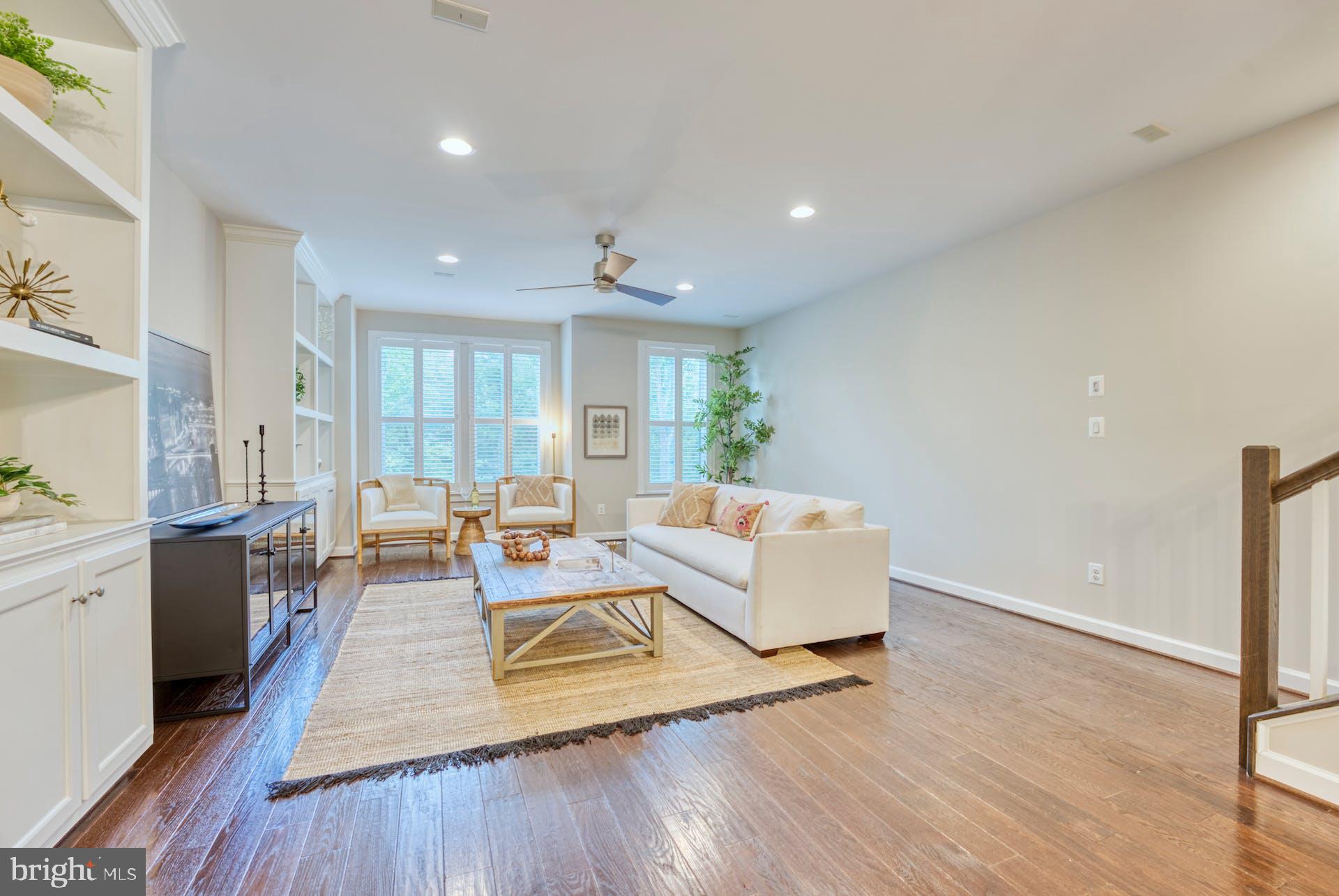 3163 VIRGINIA BLUEBELL COURT