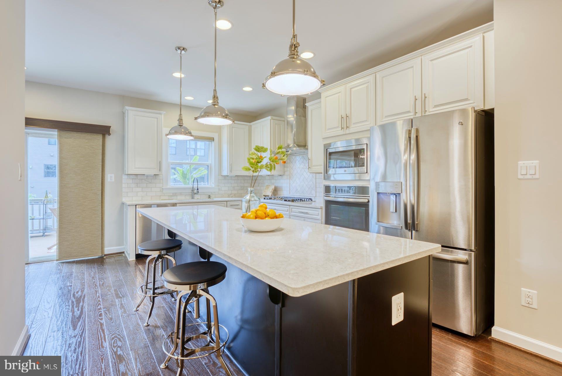 3163 VIRGINIA BLUEBELL COURT