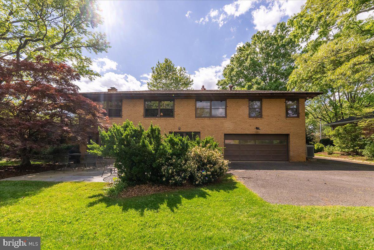 7403 GATEWOOD COURT