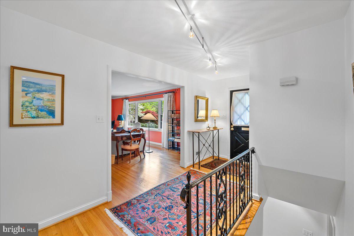 7403 GATEWOOD COURT