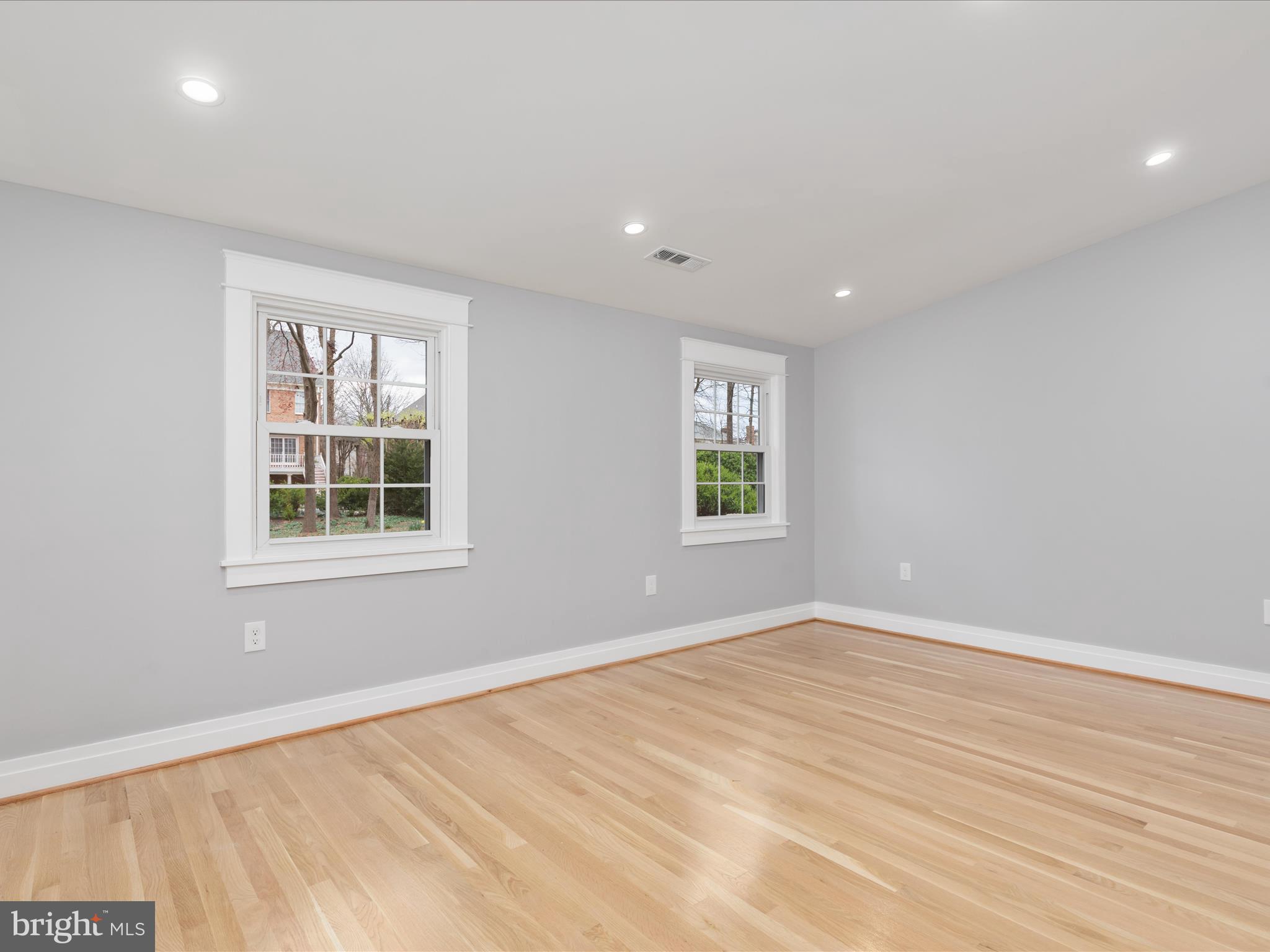 9401 FERRY LANDING COURT