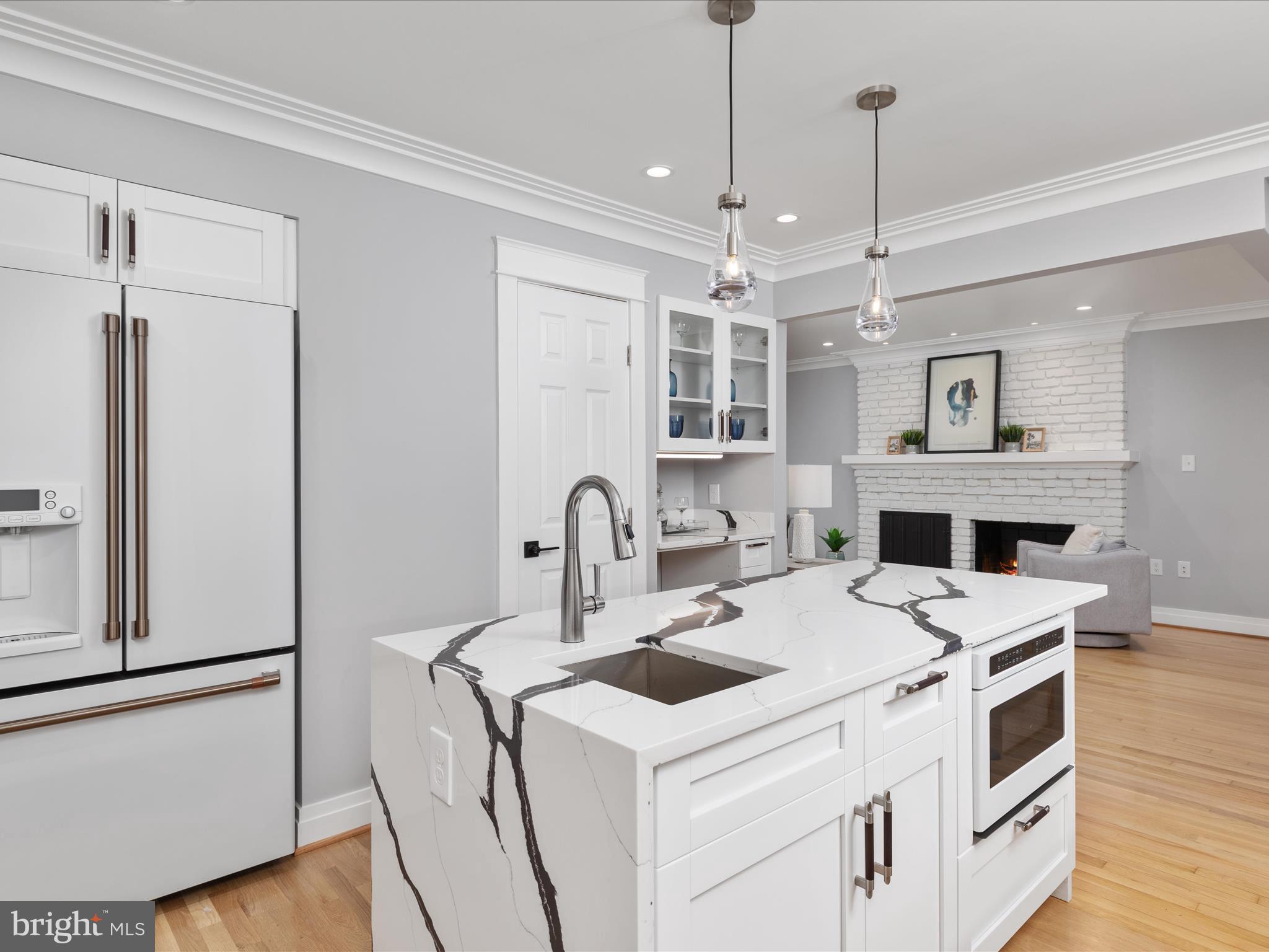 9401 FERRY LANDING COURT
