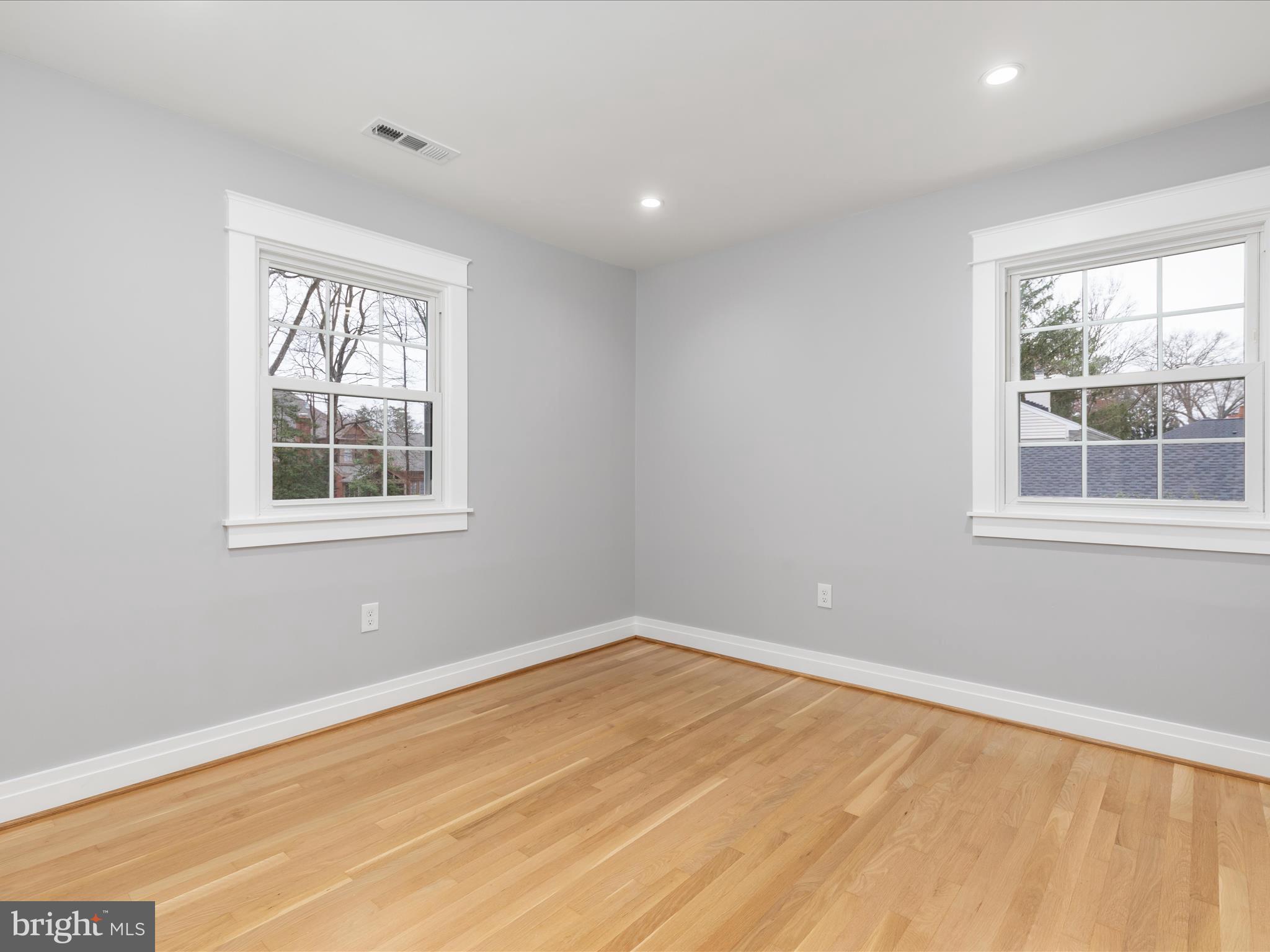 9401 FERRY LANDING COURT