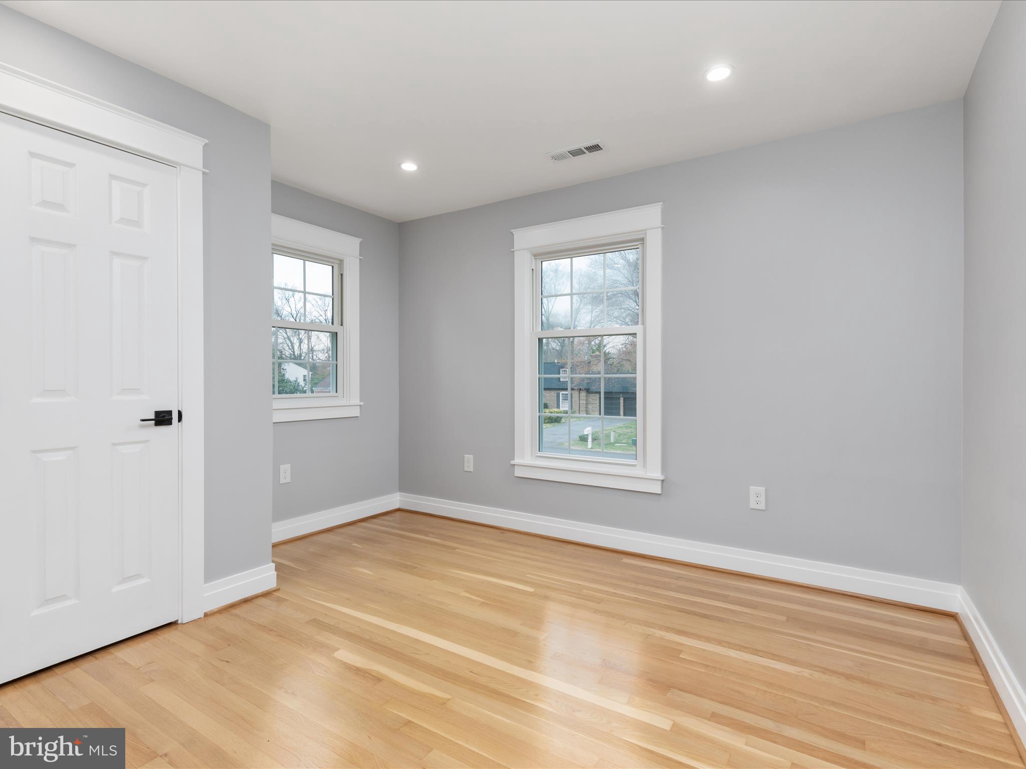 9401 FERRY LANDING COURT
