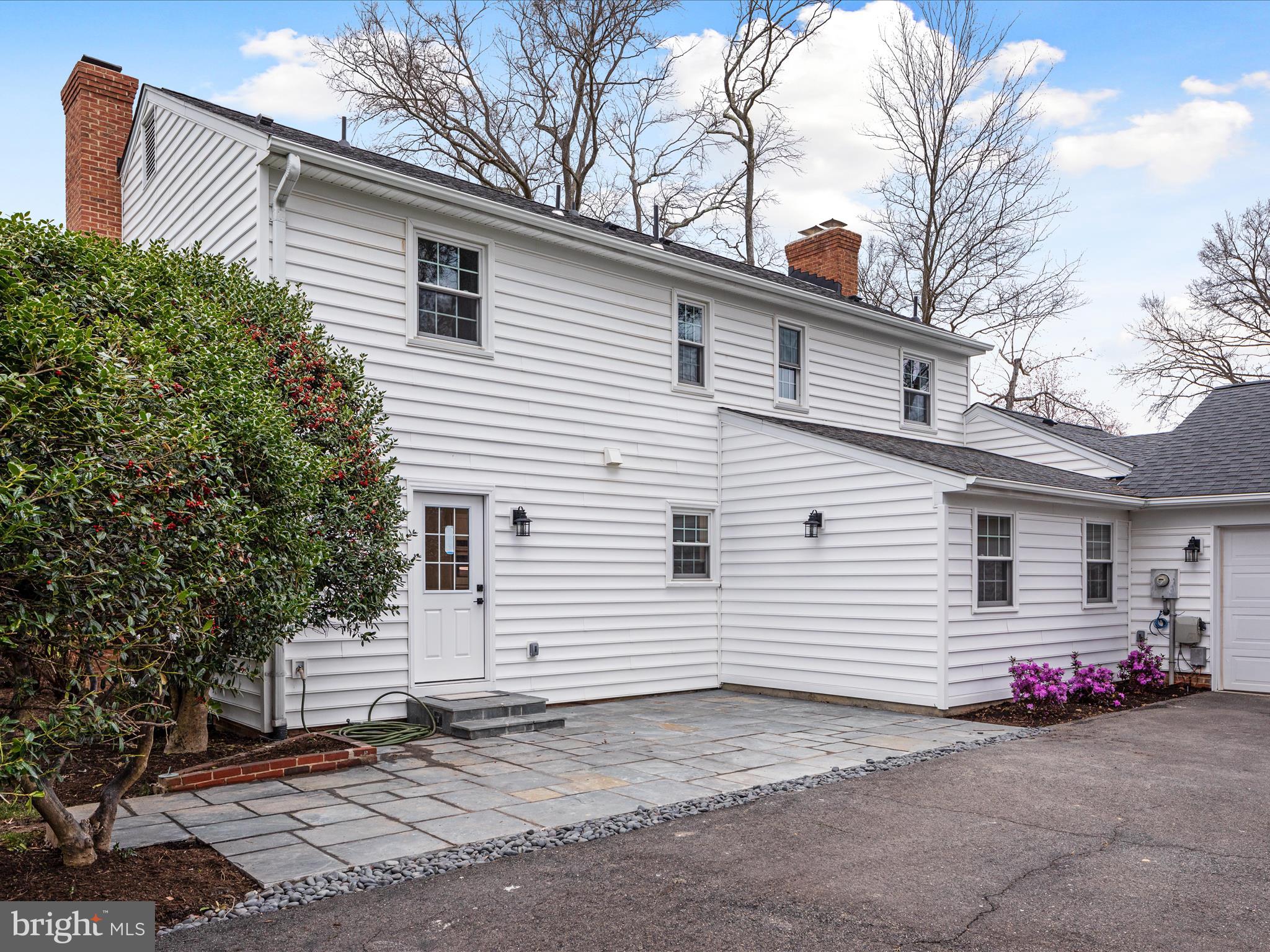 9401 FERRY LANDING COURT