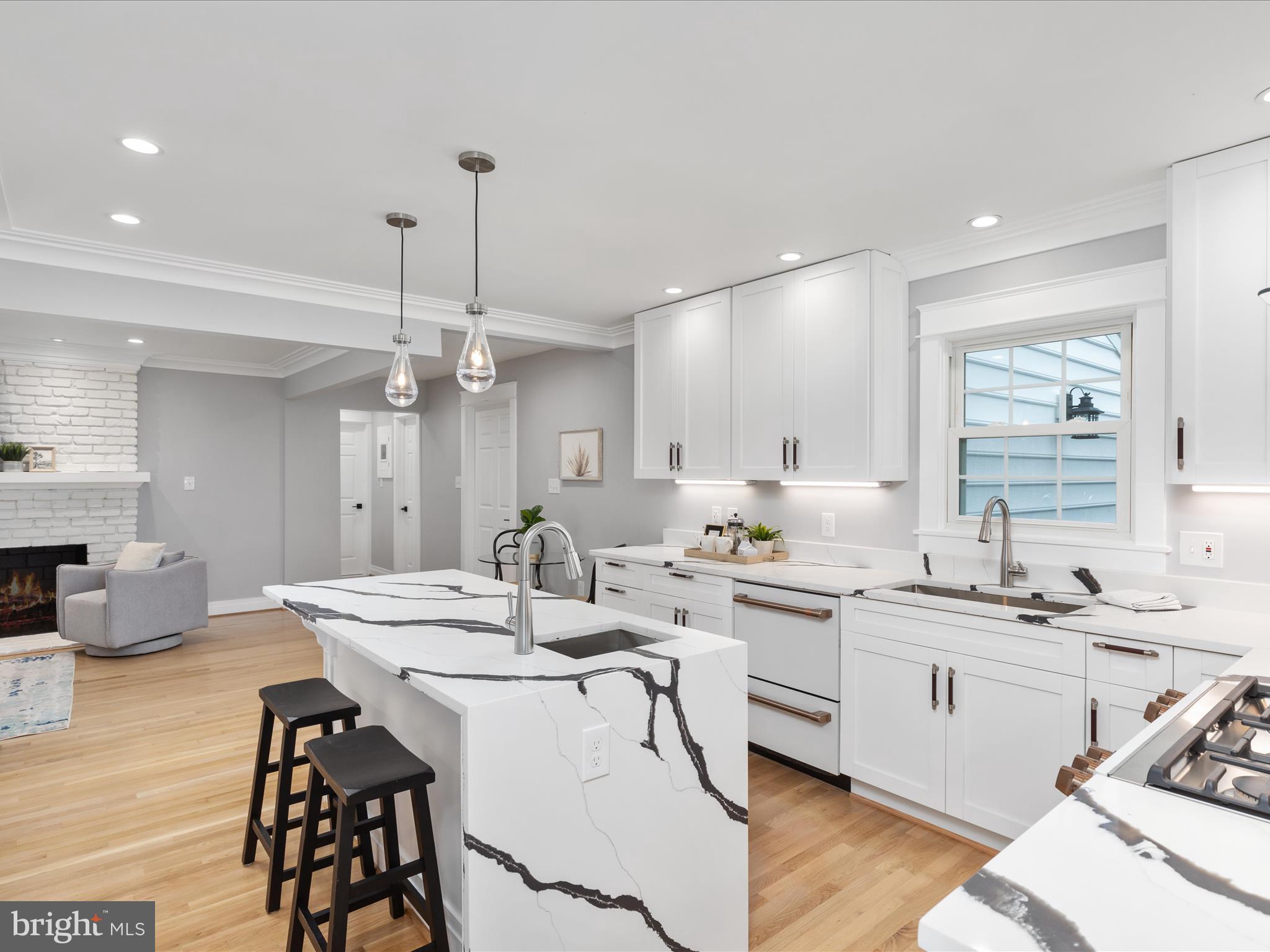 9401 FERRY LANDING COURT
