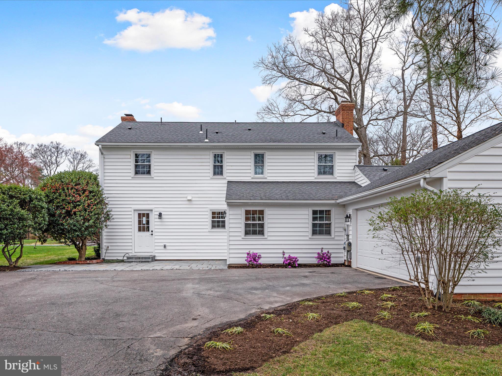 9401 FERRY LANDING COURT