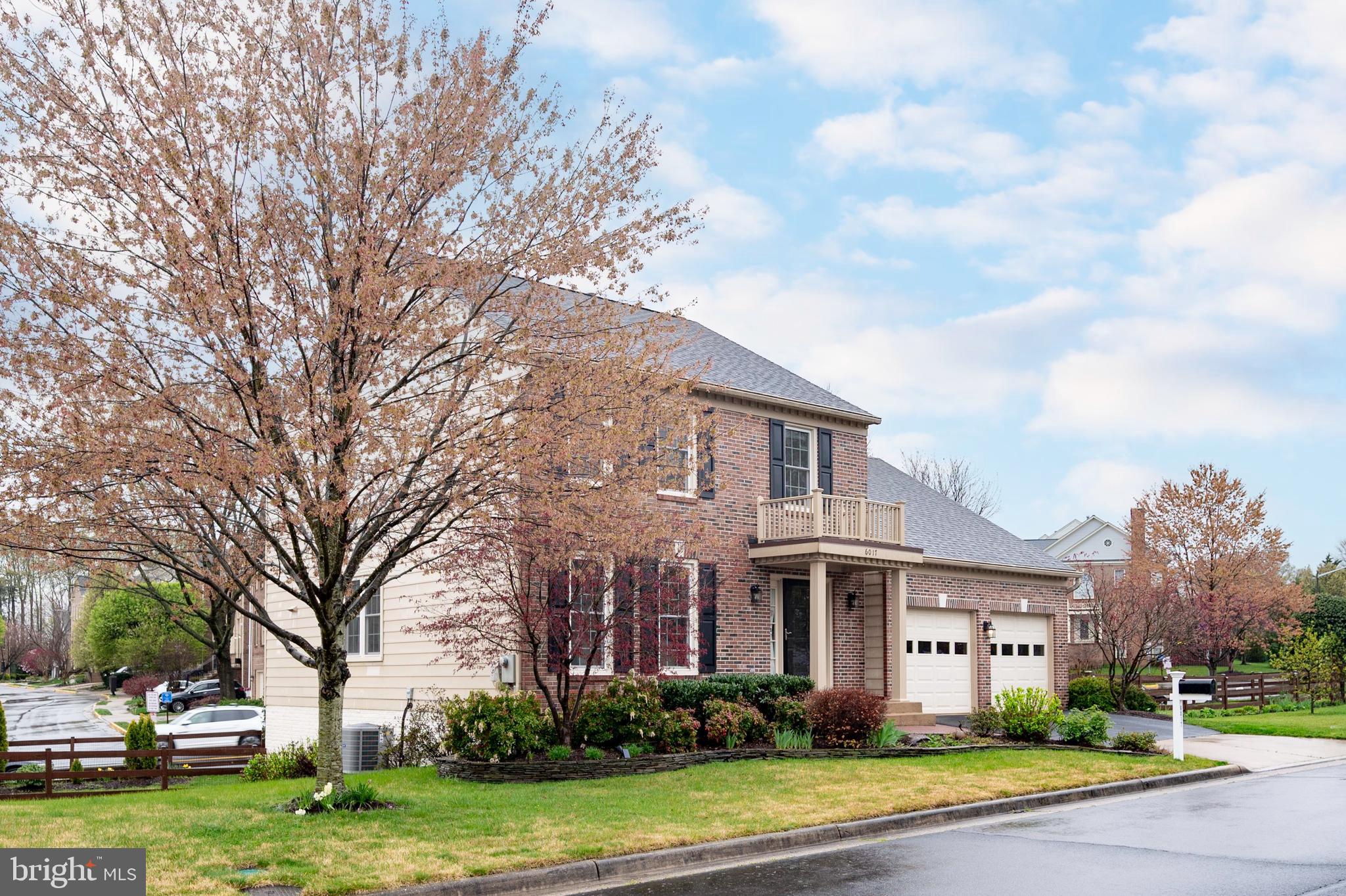6017 WOODLAKE LANE