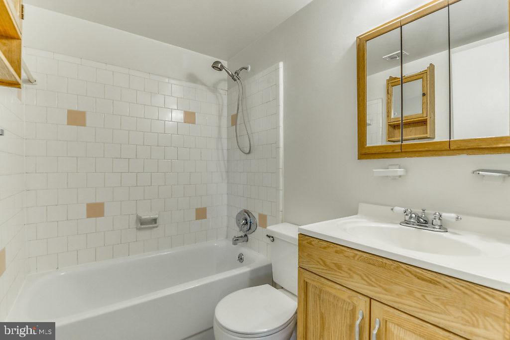 4257 AMERICANA DRIVE 201